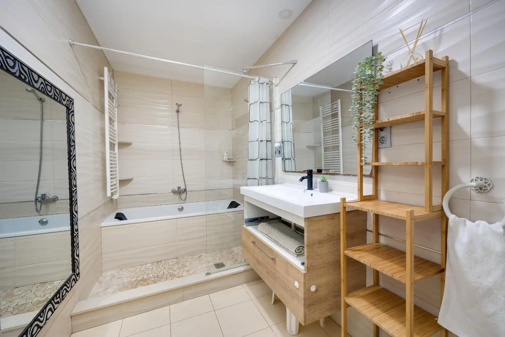 Badezimmer von Country house zum Verkauf in Torrevieja mit Heizung, Möbliert und Whirlpool