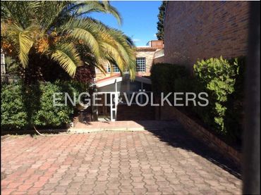 House with garden for sale in Hortaleza