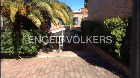 Chalet en Piovera  Oportunidad de Inversión o  Renovación