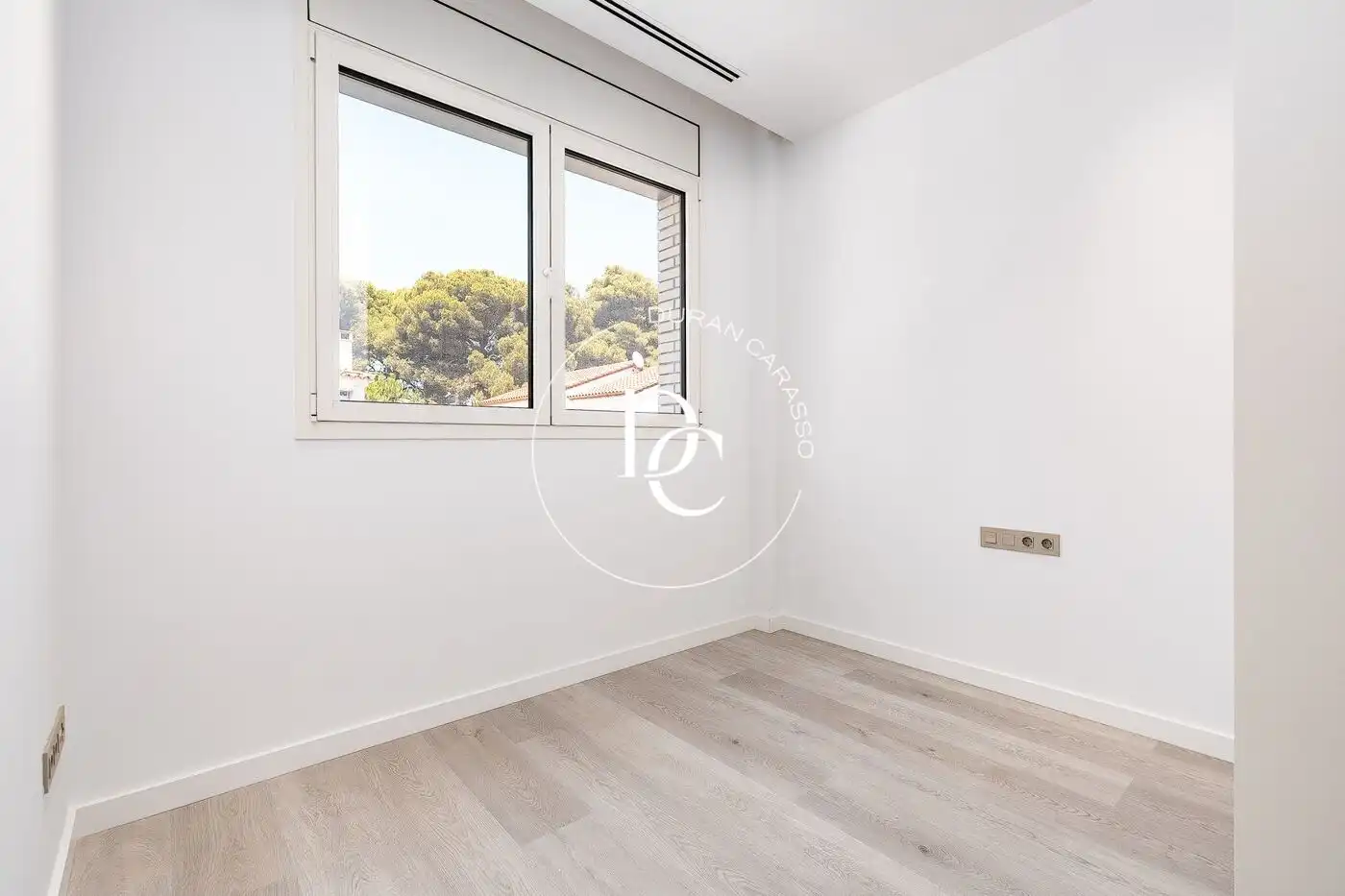 Flat for rent in Carrer d'Enric Morera, Can Girona - Terramar - Vinyet