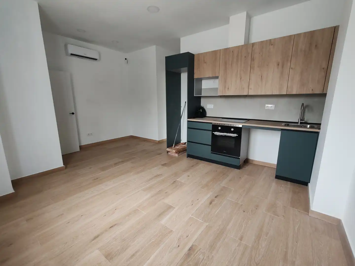 Cuina de Pis de lloguer amb opció a compra en Fuenlabrada amb Aire condicionat, Calefacció i Forn