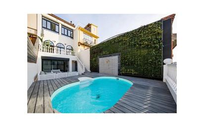 Piscina de Casa o xalet en venda en  Barcelona Capital