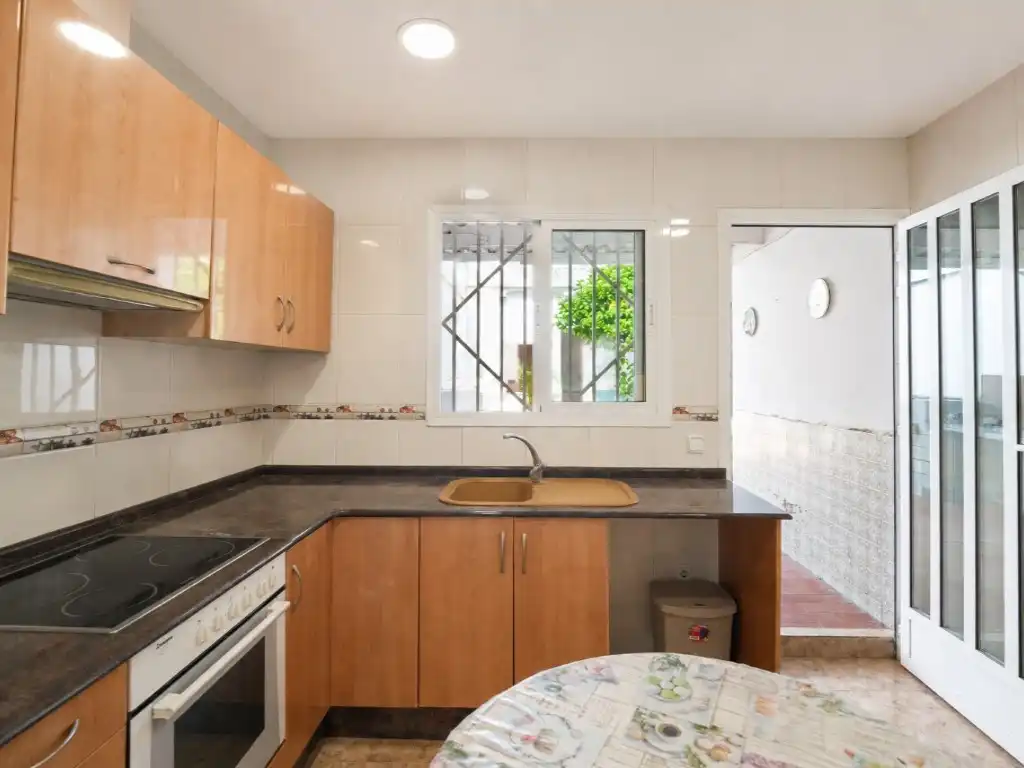 Kitchen of Houses for sale in Moncada