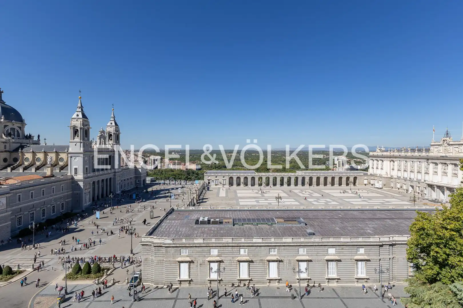 Exterior view of Flat for rent in Madrid  with Air Conditioner, Heating and Parquet flooring