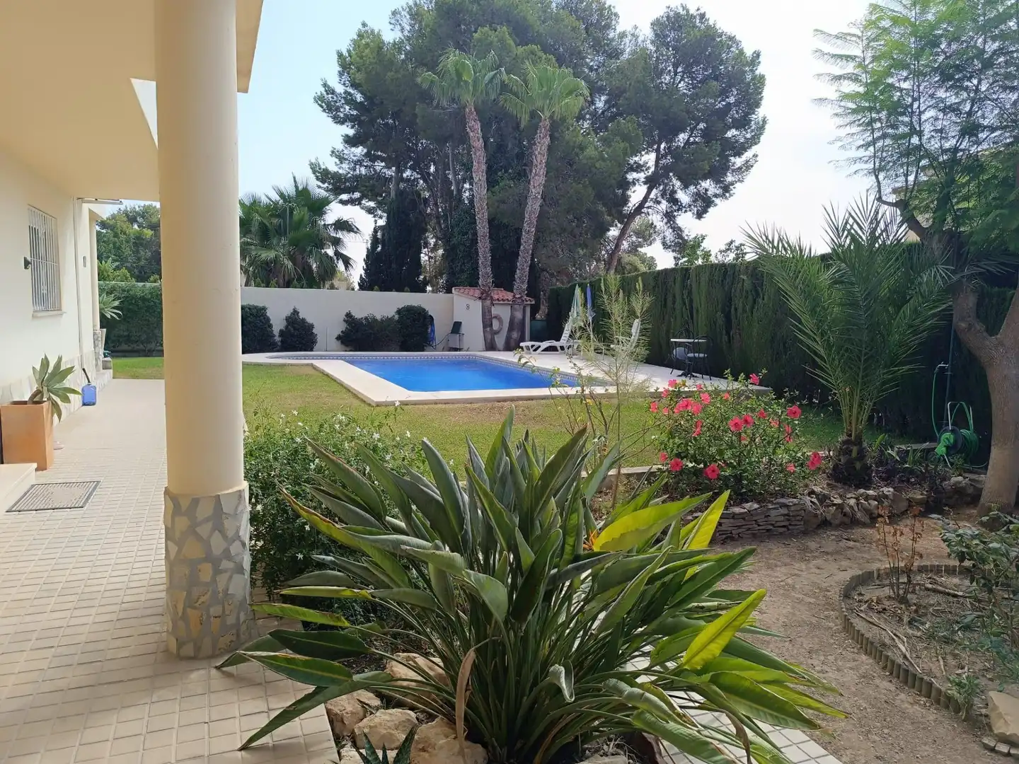 Piscina de Casa o xalet en venda en La Nucia amb Jardí privat i Piscina comunitària
