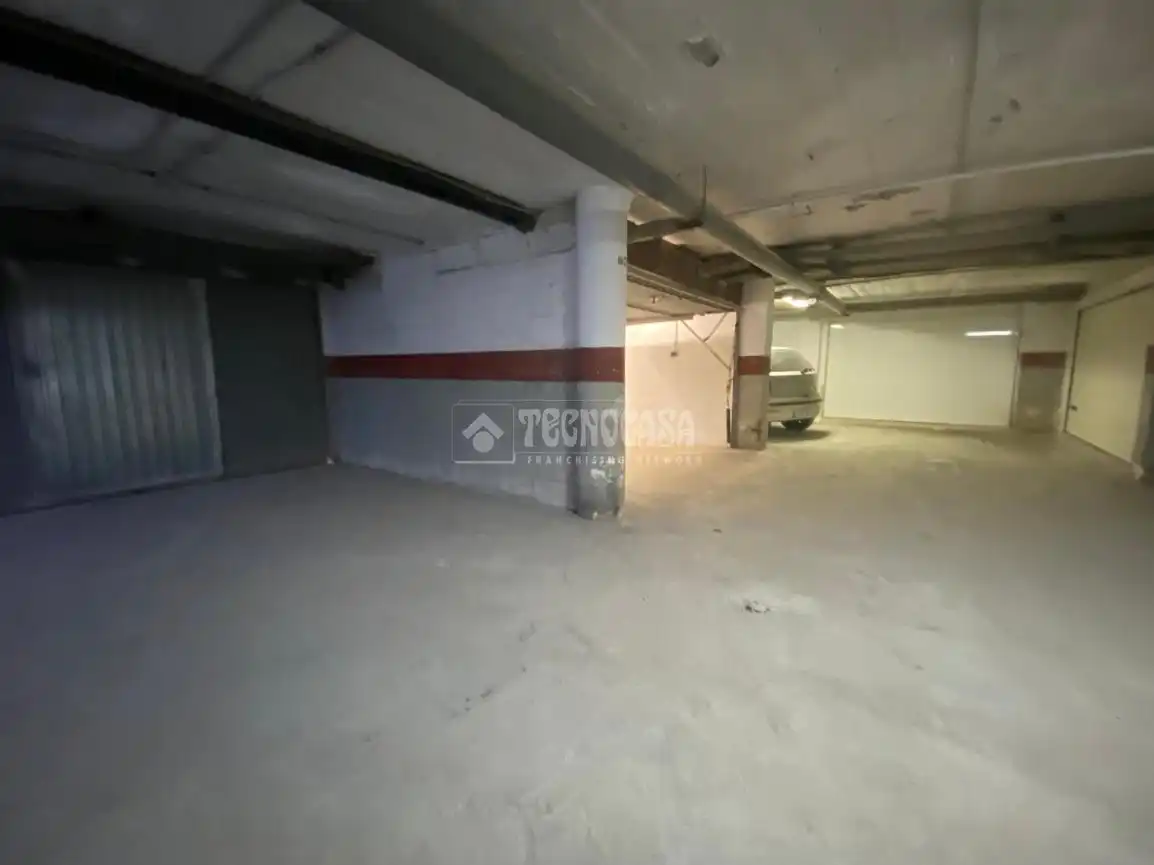 Parkplatz von Garage zum Verkauf in Manilva