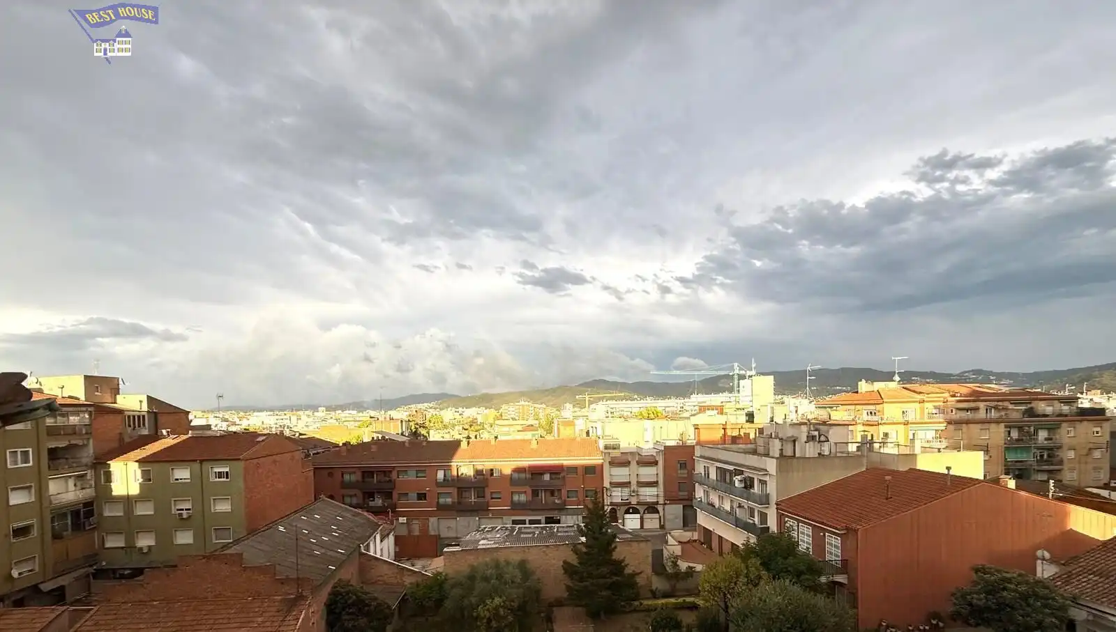 Vista exterior de Apartamento en venta en Mollet del Vallès con Aire acondicionado, Calefacción y Parquet