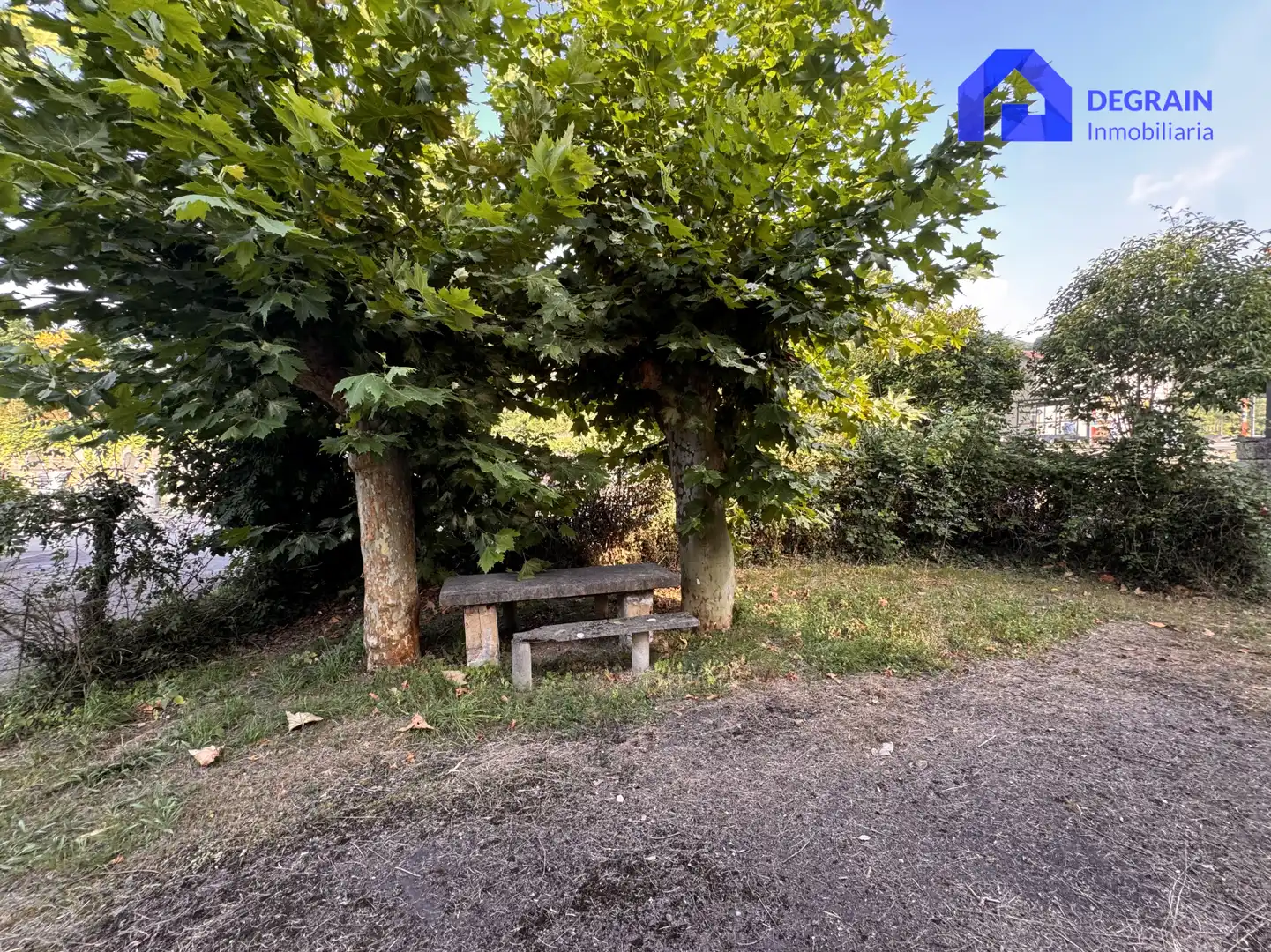 Vista exterior de Casa o xalet en venda en Ribera de Arriba amb Jardí privat
