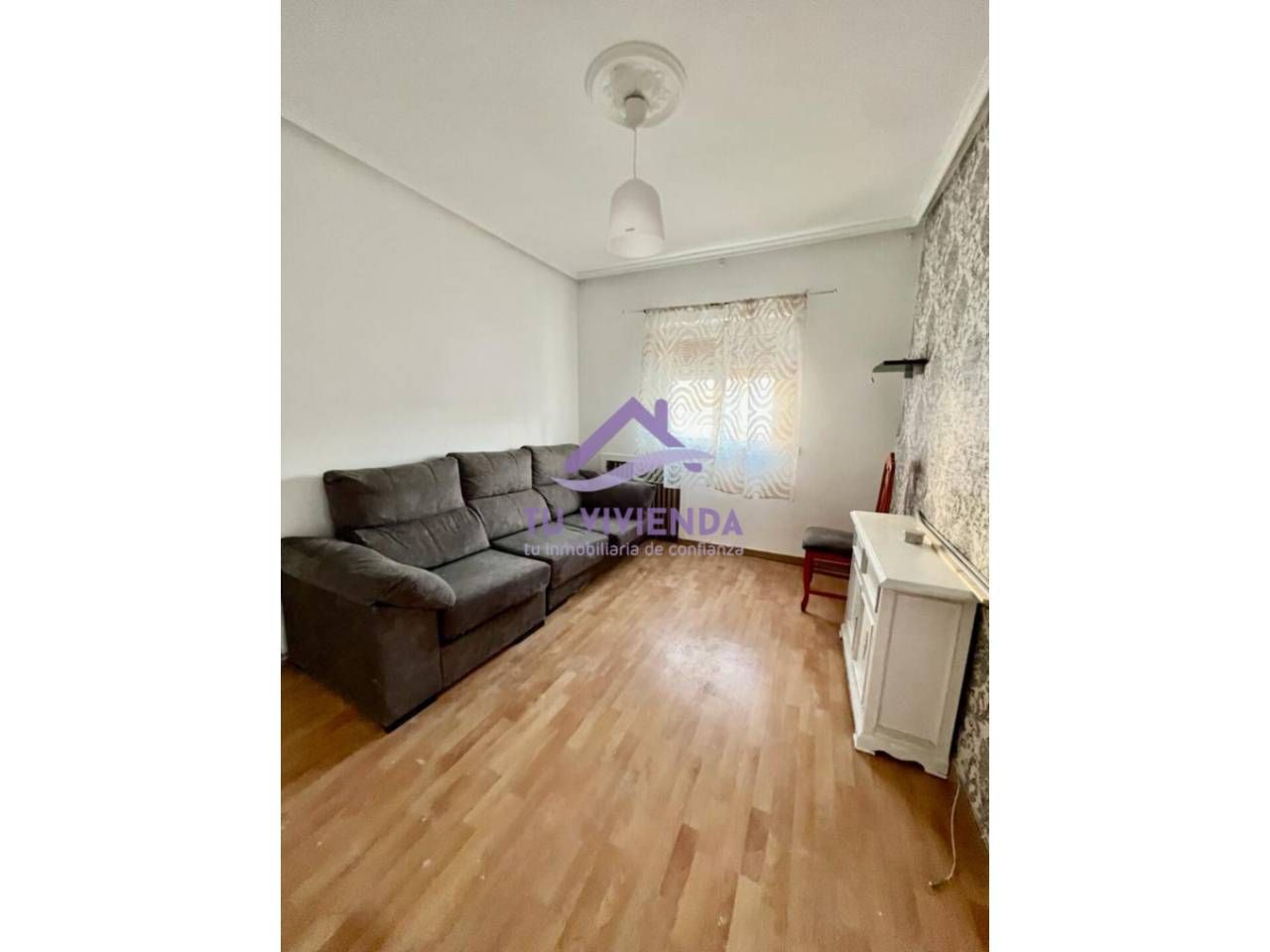 Living room of Flat for sale in Valladolid Capital  with Heating and Furnished