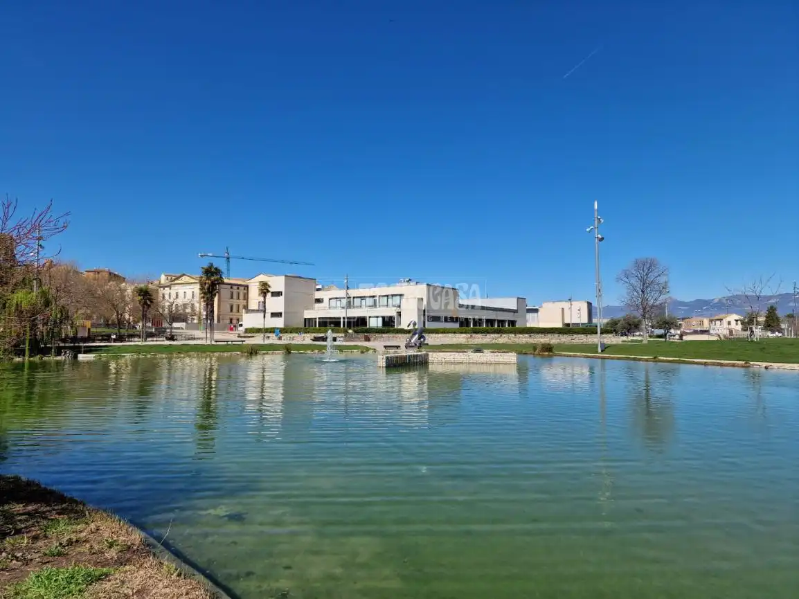 Vista exterior de Piso en venta en Huesca con Calefacción y Trastero