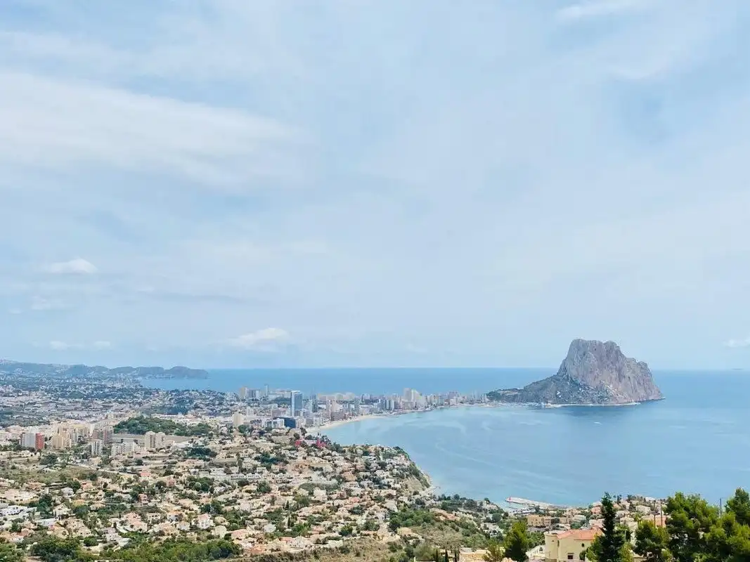 Vista exterior de Casa o xalet en venda en Calpe / Calp amb Aire condicionat, Calefacció i Terrassa