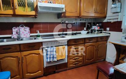Cuina de Casa adosada en venda en  Madrid Capital amb Aire condicionat