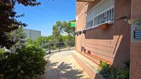 Vista exterior de Pis en venda en Montornès del Vallès