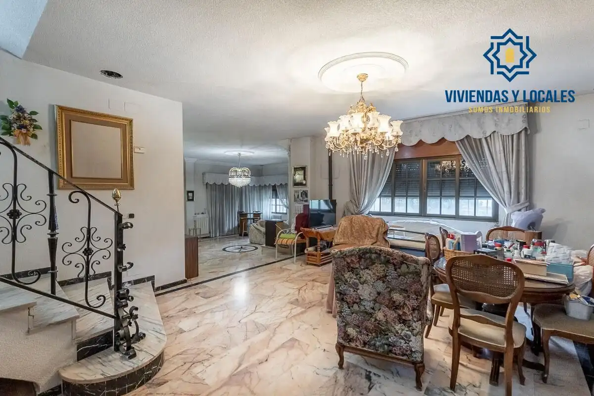Villa mit Terrasse zum Verkauf in Barrio de la Vega, imagen 18