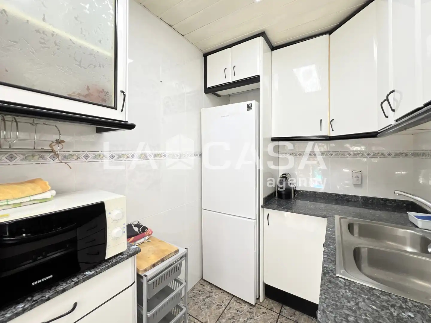 Cocina de Piso en venta en Badalona con Calefacción