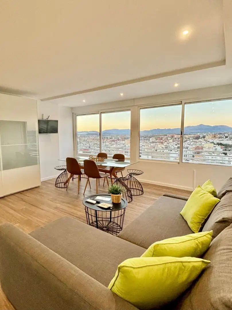 Wohnzimmer von Wohnung zum Verkauf in Alicante / Alacant mit Klimaanlage und Terrasse