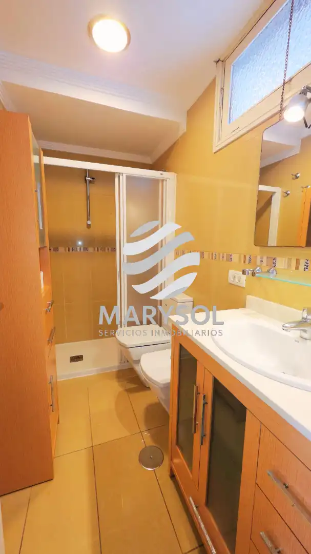 Baño de Apartamento de alquiler en San Bartolomé de Tirajana con Terraza, Amueblado y Horno