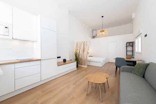 Piso en Venta en Calle Fernández Alarcón, 11 en Camino de Antequera