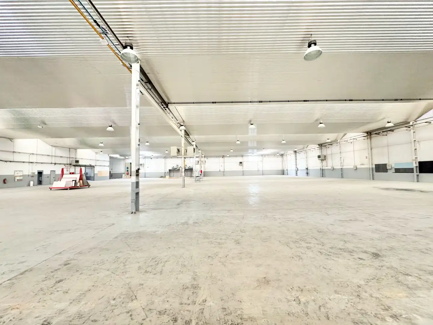 Nau industrial de lloguer a Calle Zuazobidea, imagen 7