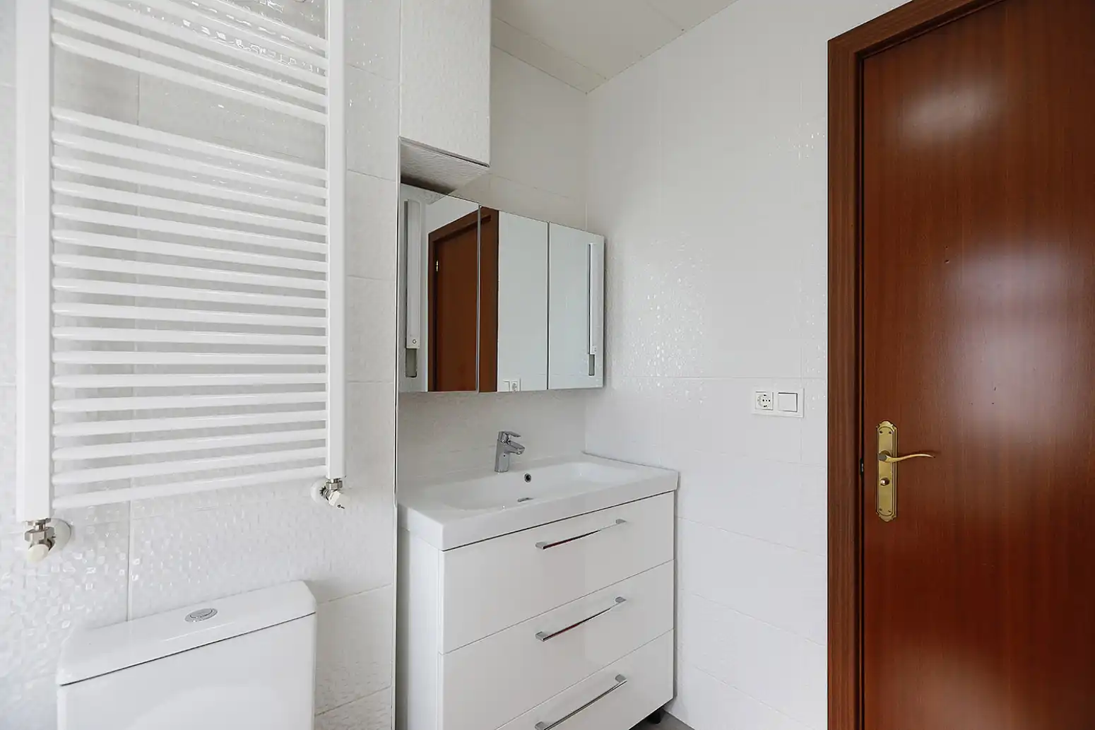 Bathroom of Flat for sale in Irun   with Heating and Balcony