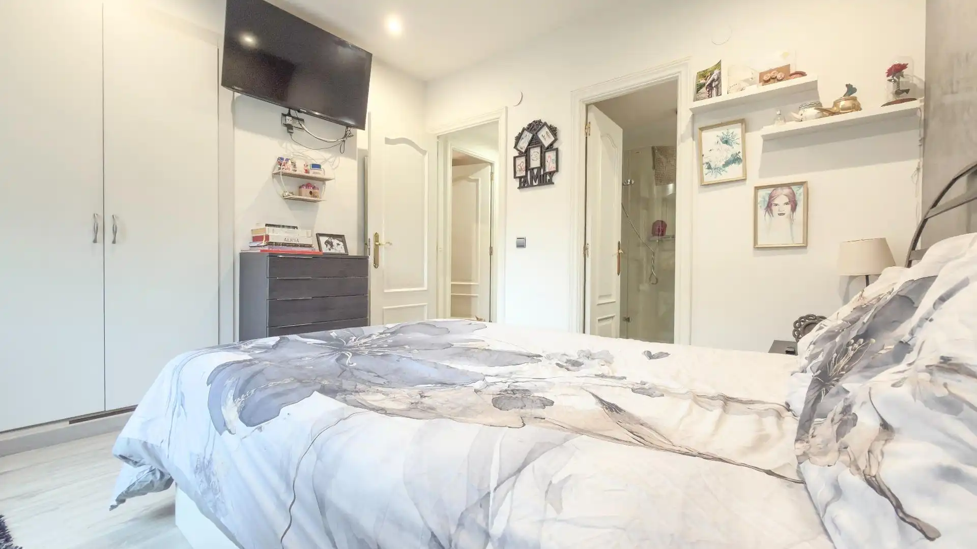Habitación de Piso en venta en Donostia - San Sebastián  con Calefacción, Parquet y Trastero