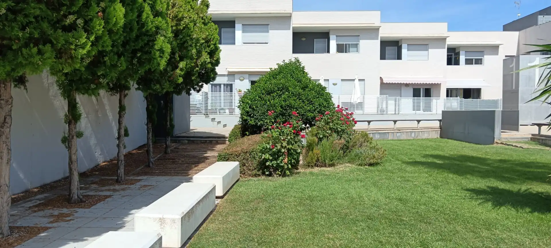 Vista exterior de Casa adosada en venta en Torres de Berrellén con Aire acondicionado, Calefacción y Terraza