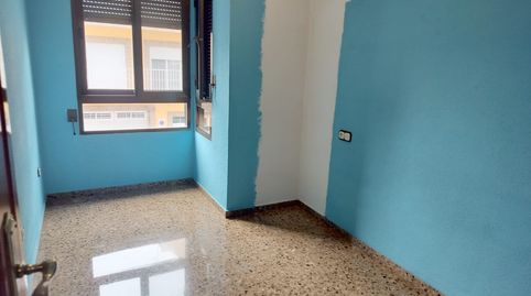 Foto 4 de Casa o xalet en venda a Cl Poeta Llorente, Núcleo Urbano, La Pobla de Vallbona