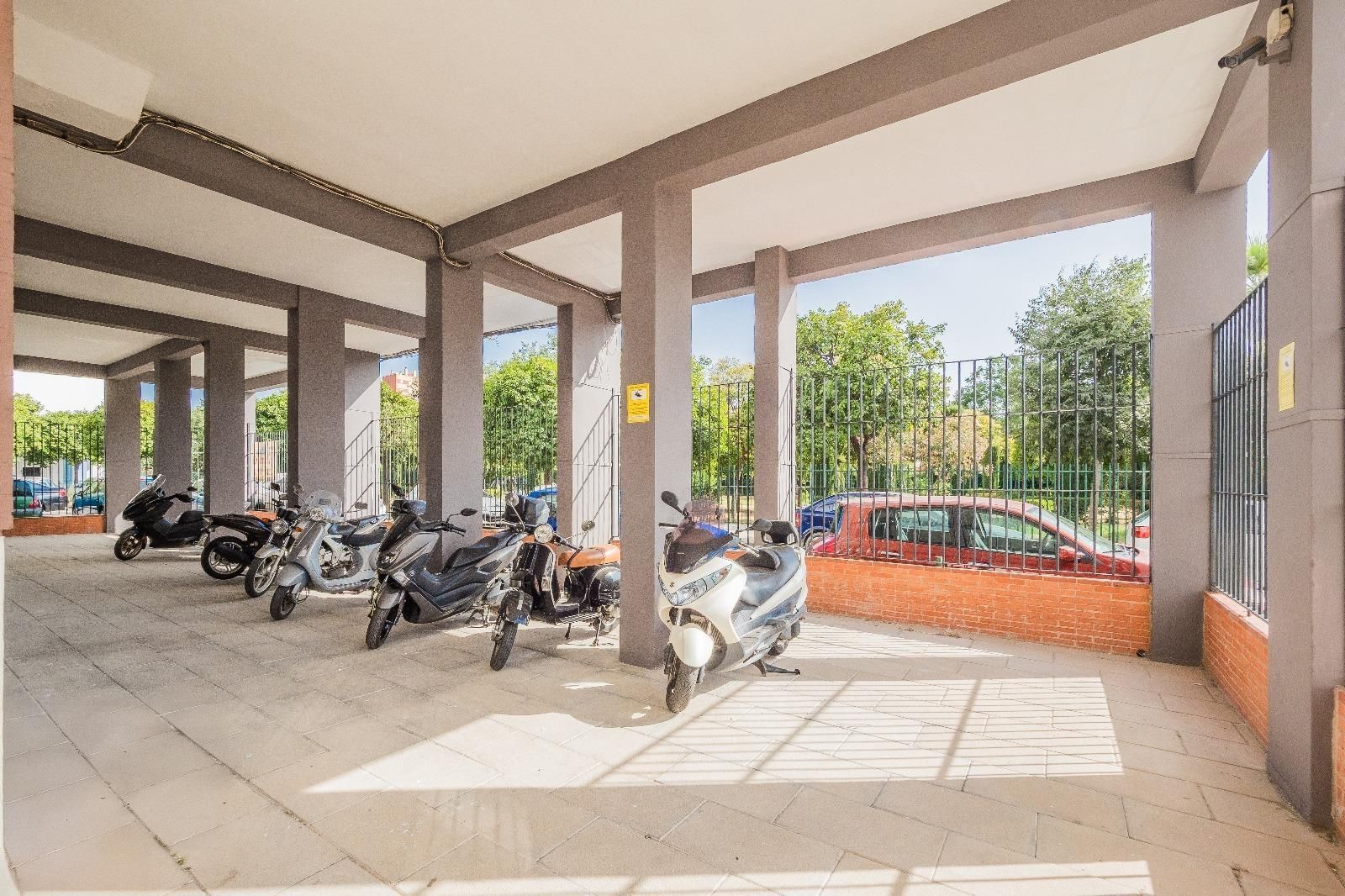 Parking of Flat for sale in  Sevilla Capital  with Air Conditioner