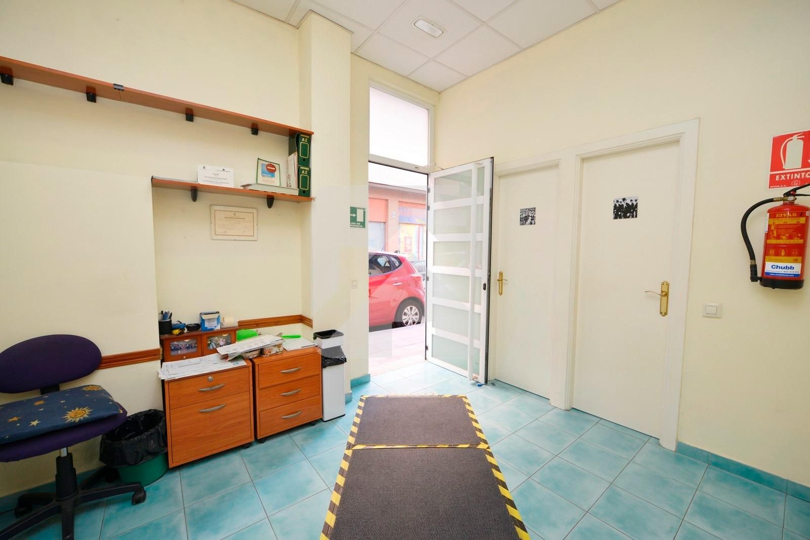 Premises for sale in Valdemoro  with Air Conditioner