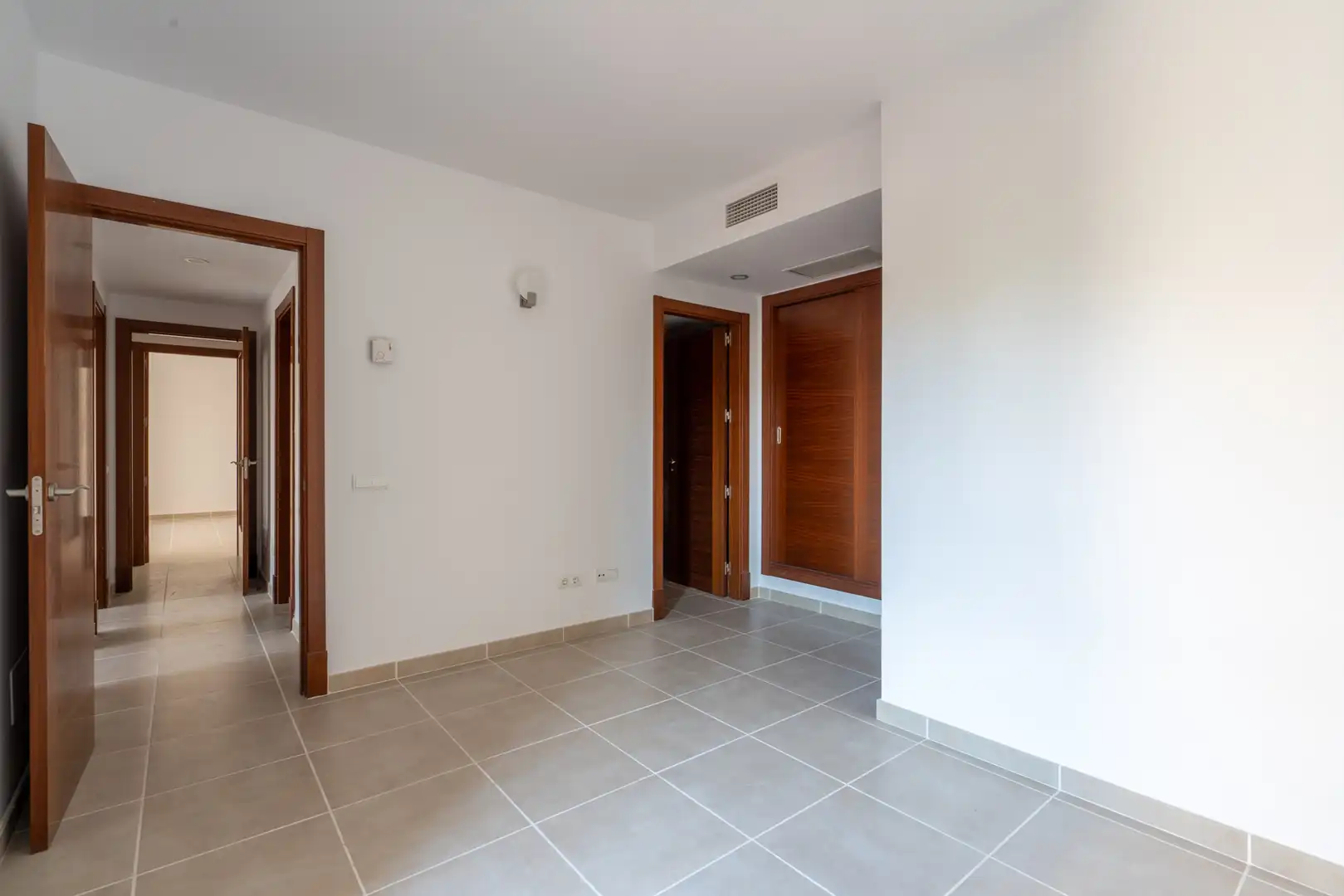 Flat with lift for sale in Nord, imagen 3