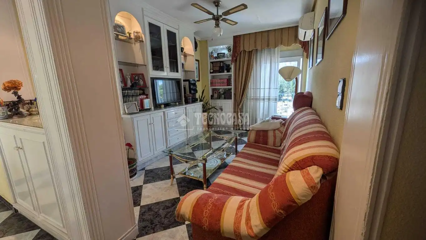 Sala de estar de Piso en venta en Zaragoza con Calefacción