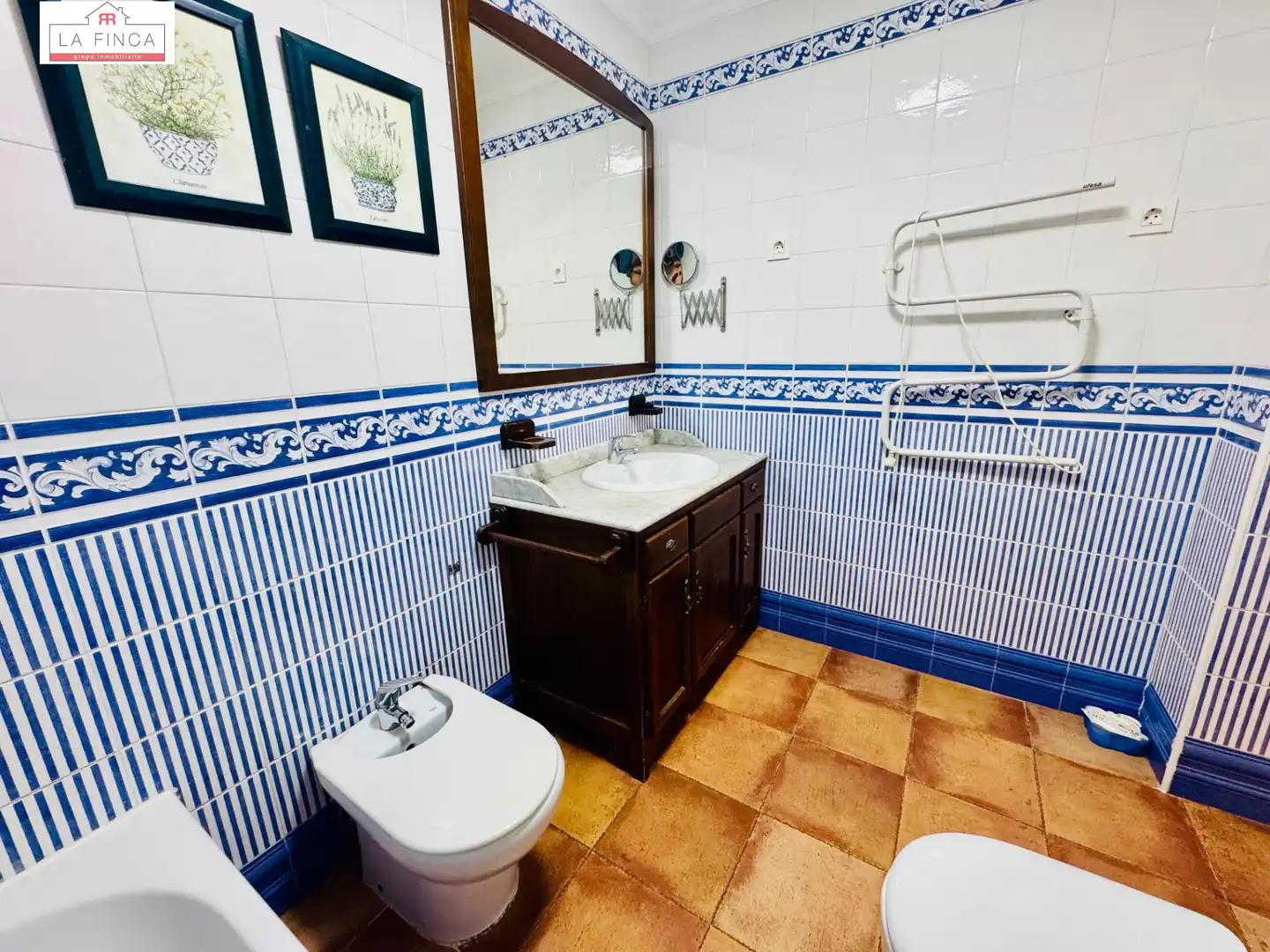 Bany de Pis en venda en Málaga amb Aire condicionat, Parquet i Piscina comunitària