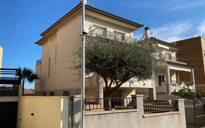 Exterior view of Single-family semi-detached for sale in Calafell  with Terrace and Balcony