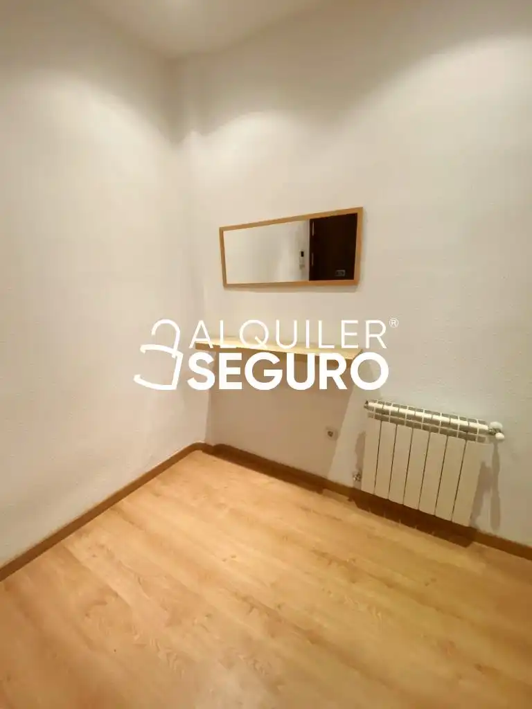 Habitación de Piso de alquiler en Madrid con Calefacción