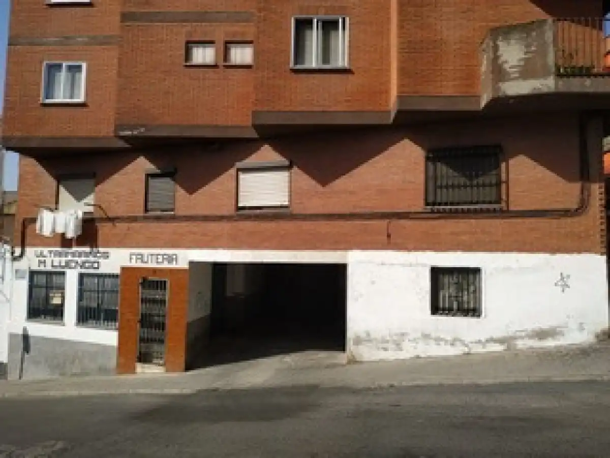 Vista exterior de Piso de alquiler en Plasencia con Terraza, Amueblado y Balcón