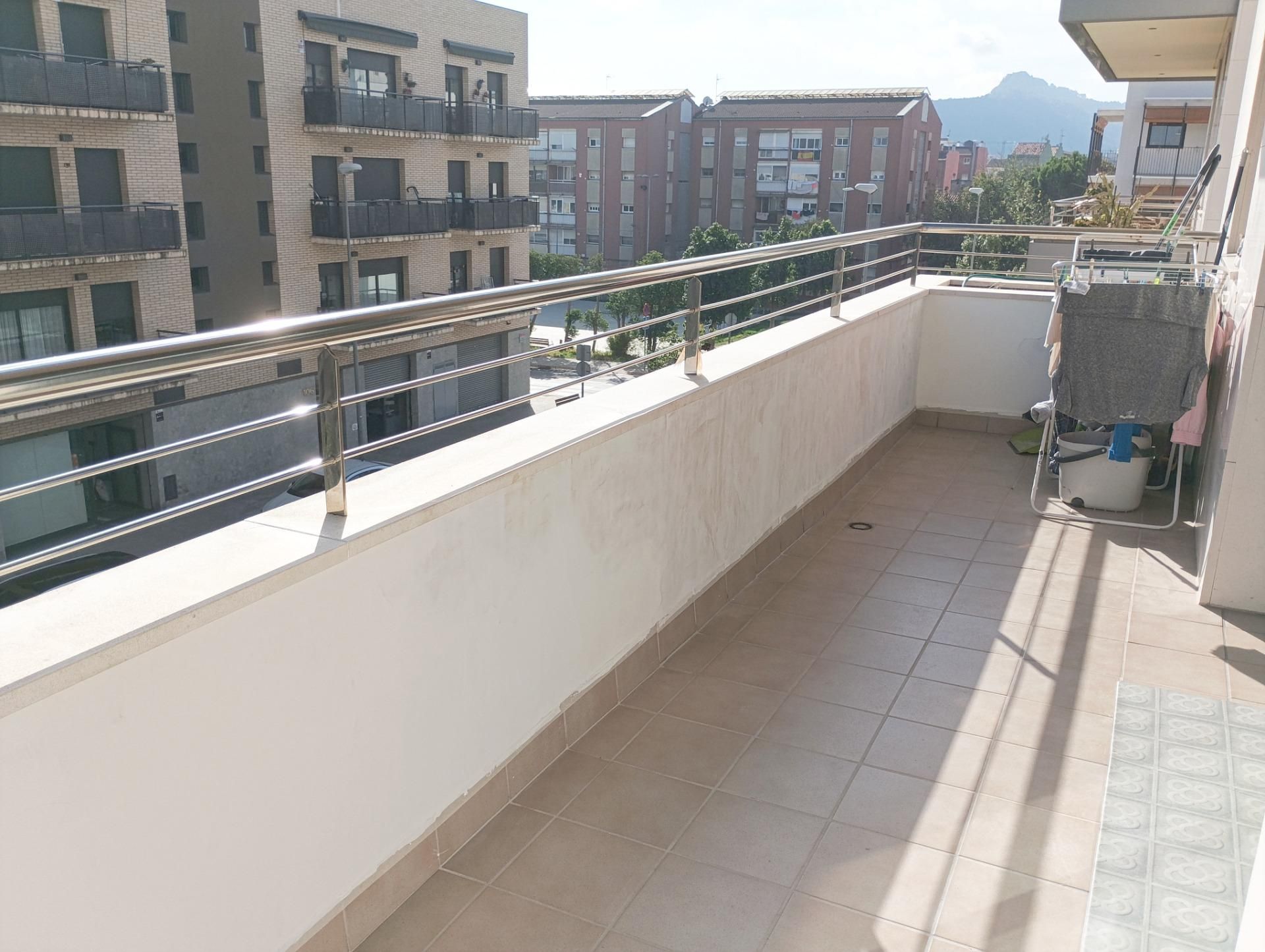 Terrassa de Pis en venda en Montcada i Reixac amb Aire condicionat, Calefacció i Jardí privat