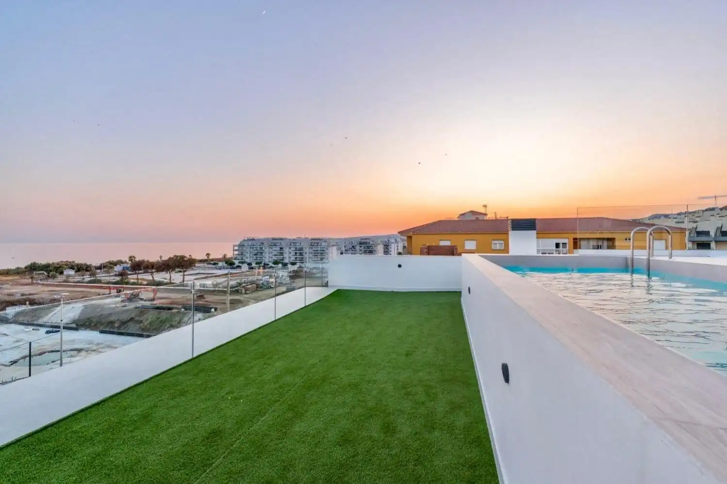 Terraza de Casa o chalet de alquiler en Torrox con Piscina comunitaria