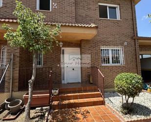 Exterior view of House or chalet for sale in Torres de la Alameda  with Air Conditioner, Heating and Swimming Pool