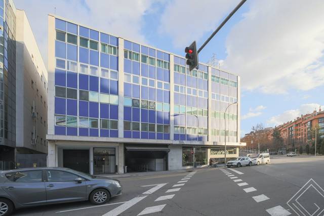 Oficina en Venta en Calle de Cronos en Simancas