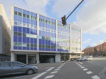 Oficina amb ascensor en venda a Calle de Cronos