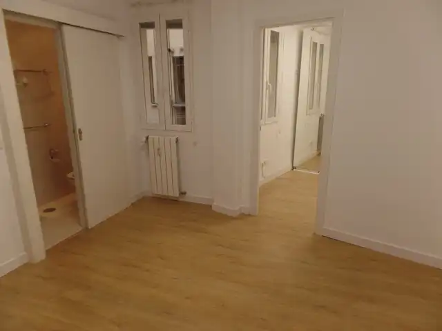 Piso en venta en Madrid con Calefacción, Horno y Lavadora