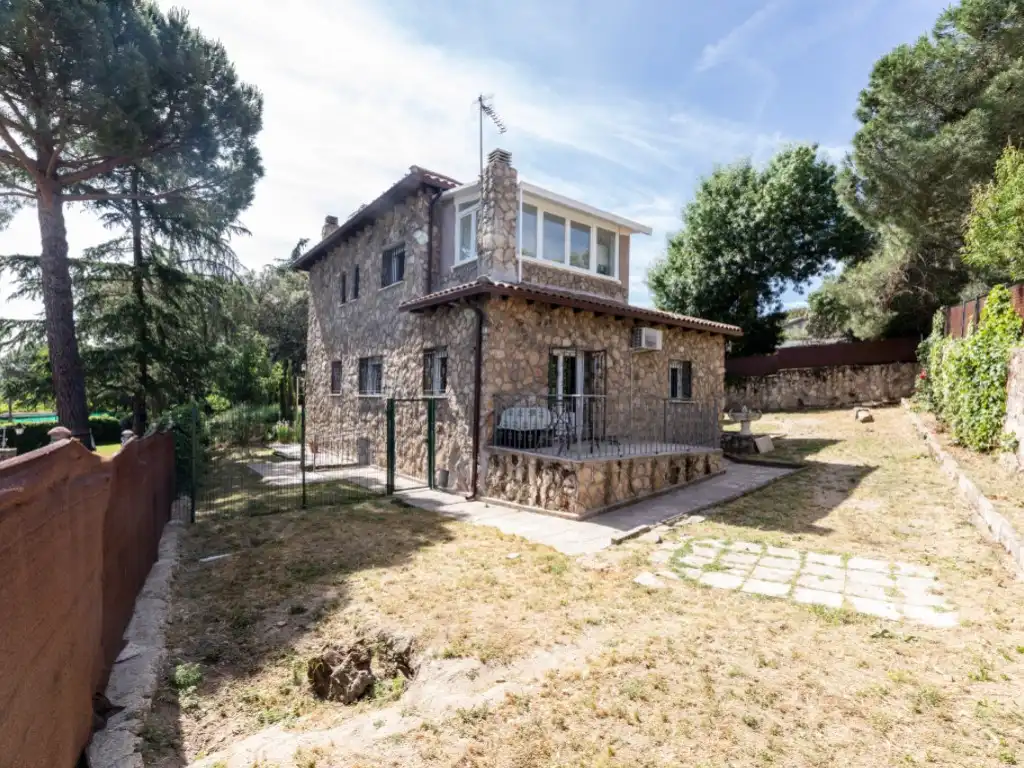 Vista exterior de Casa o chalet en venta en Galapagar con Jardín privado, Terraza y Trastero