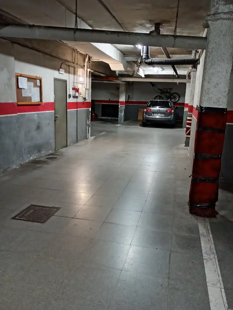Einzelparkplatz zum Verkauf in Carretera Antiga de València 57, imagen 3