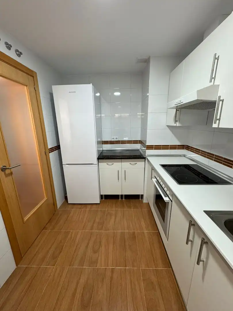 Flat for rent in Calle del Transcantábrico, San Crispín - La Estación Consorcio