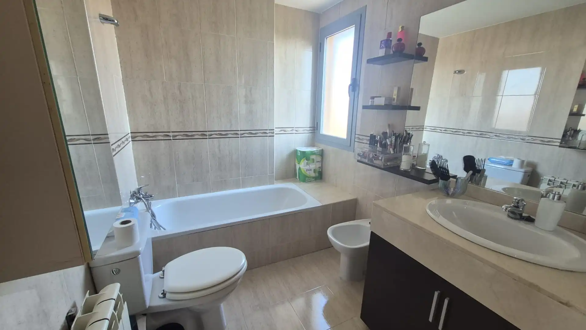 Baño de Piso en venta en Parla con Aire acondicionado, Calefacción y Parquet