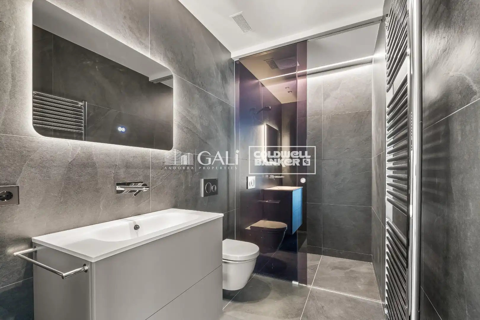 Bathroom of Flat for sale in Andorra la Vella  with Air Conditioner, Heating and Terrace