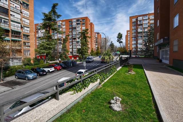 Garaje en Venta en De Puentelarra en Santa Eugenia