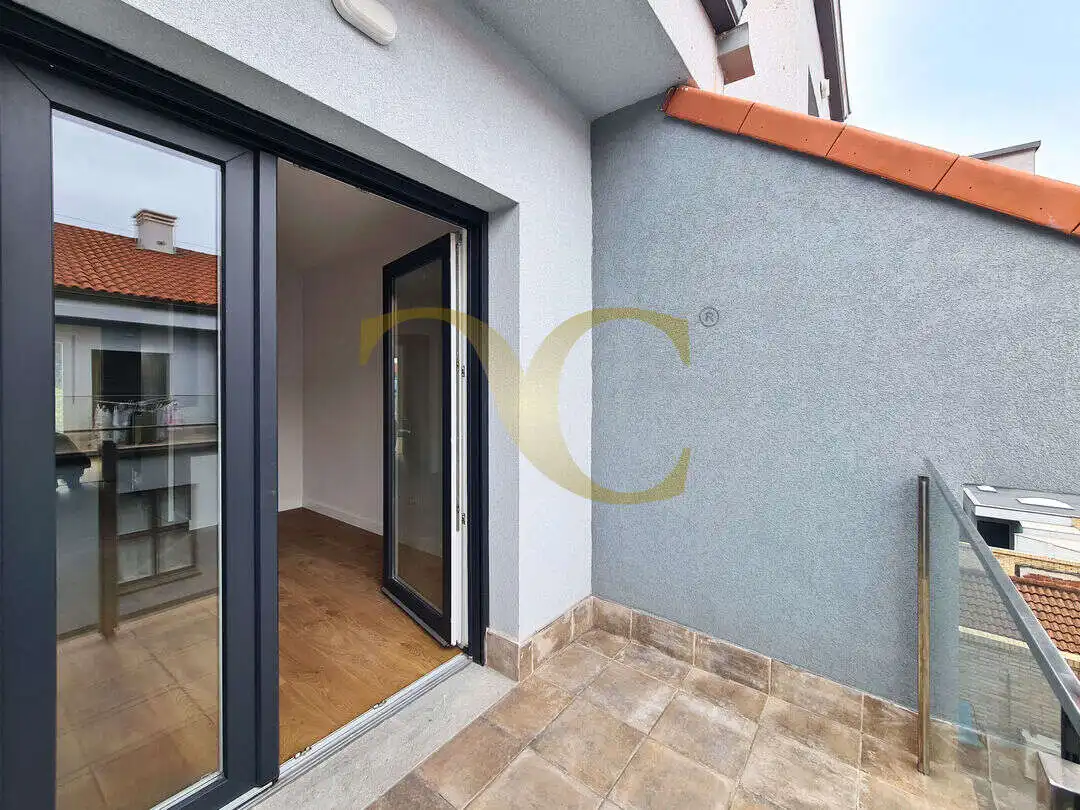 Terrassa de Dúplex en venda en Gijón  amb Calefacció, Terrassa i Traster