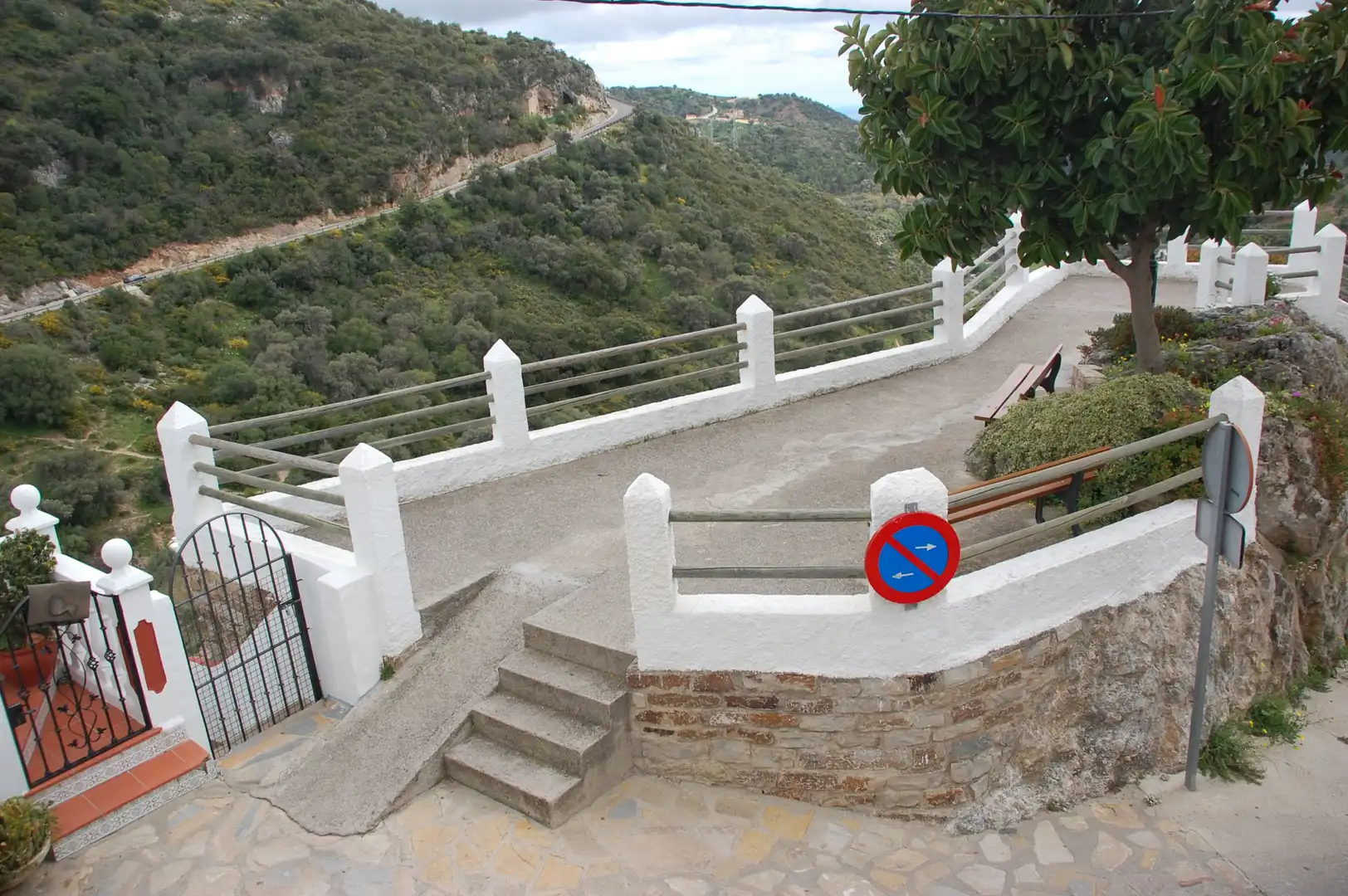 Houses for sale in Casares pueblo