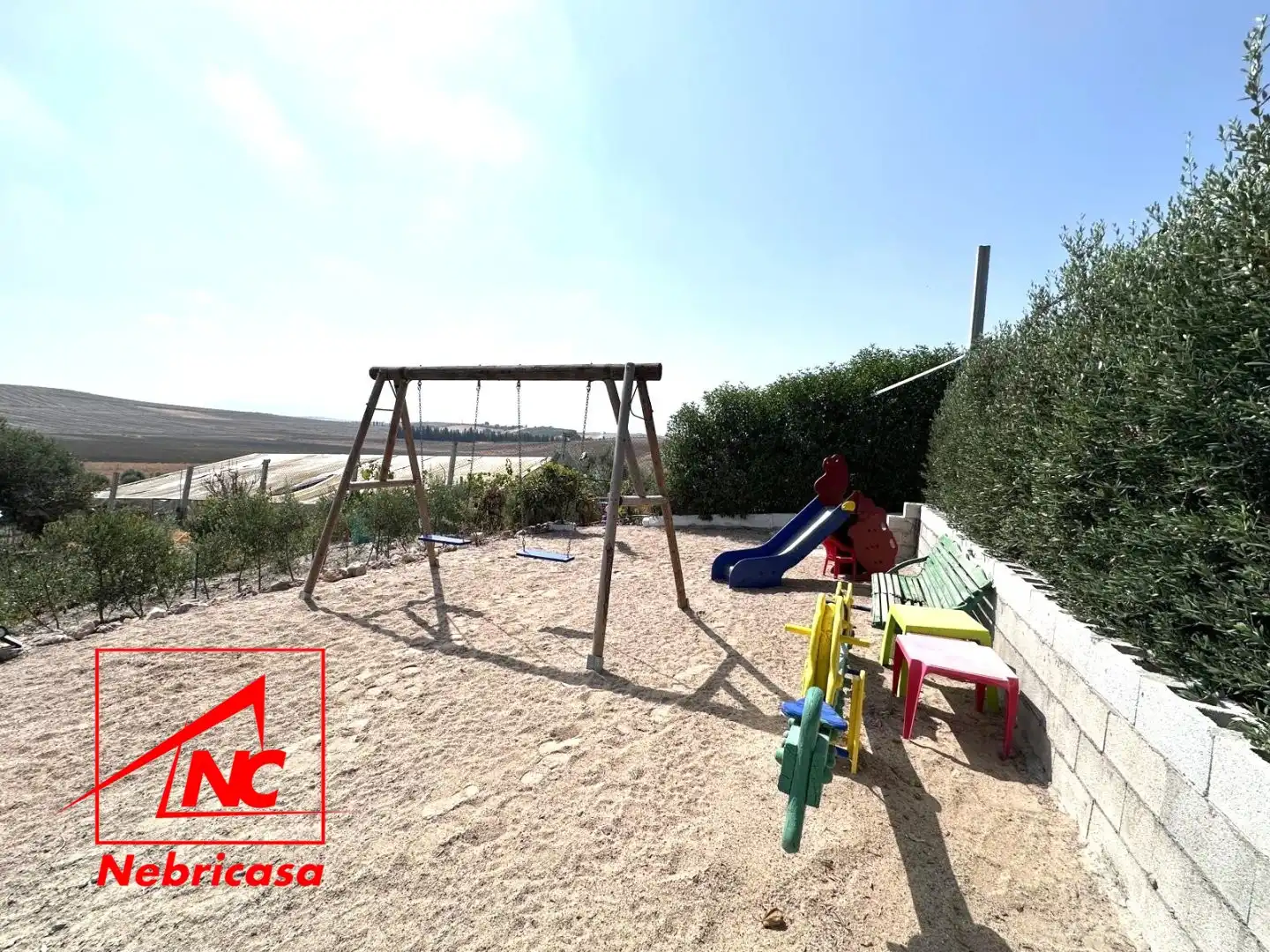 Jardí de Finca rústica en venda en Lebrija amb Aire condicionat i Moblat